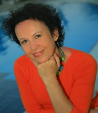 Chantal Bauwens : Ecrivain, peintre et essayiste, elle est l�auteur du tr�s remarqu� � Alzheimer, ma m�re et moi �. Cette fine observatrice du genre humain a le talent d�emmener ses lecteurs sur des terrains qu�ils croyaient bien conna�tre�